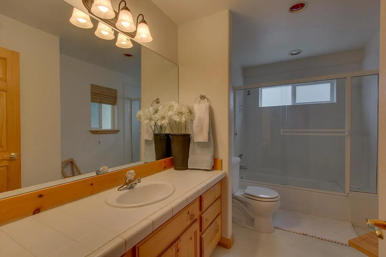 Tahoe Island House - Three Bedroom Home سووث لاك تاهوي الولايات المتحدة الأمريكية